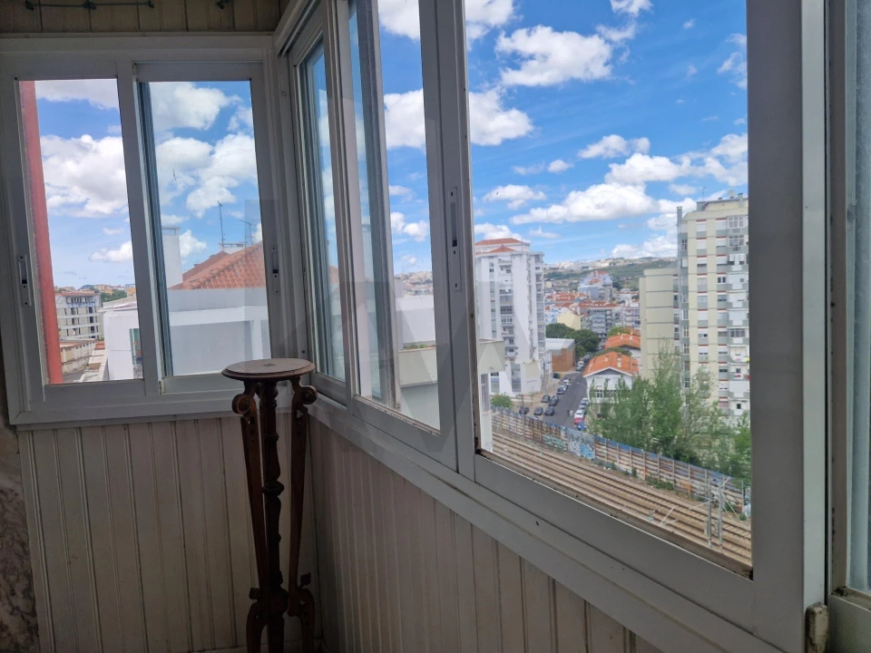 Apartamento T2 para Venda em Alfragide Foto 9