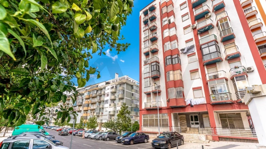Apartamento T2 para Venda em Alfragide