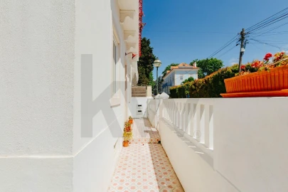Moradia T8 para Venda em Carcavelos e Parede
