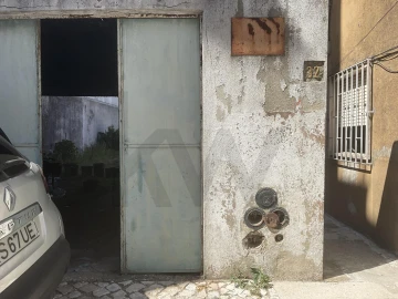 Prédio para Venda em Casal de Cambra