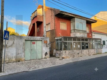Prédio para Venda em Casal de Cambra