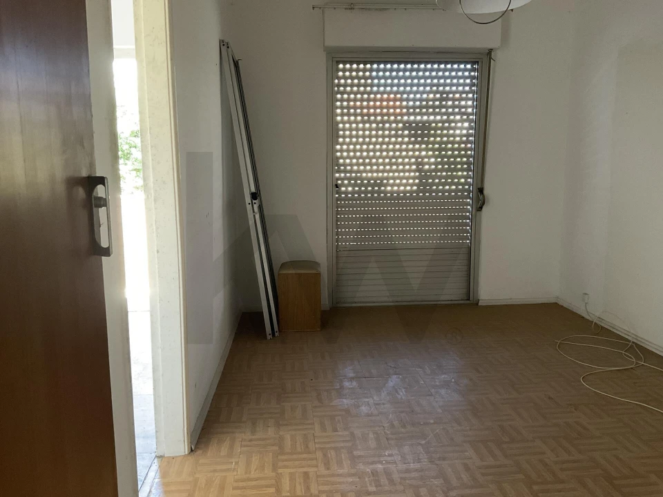 Prédio para Venda em Casal de Cambra Foto 9