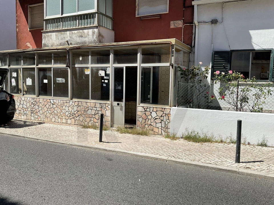 Prédio para Venda em Casal de Cambra Foto 26
