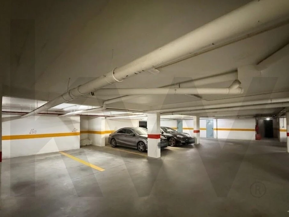Apartamento T4 para Venda em Agualva e Mira-Sintra Foto 18