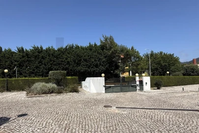 Apartamento T4 para Venda em Agualva e Mira-Sintra