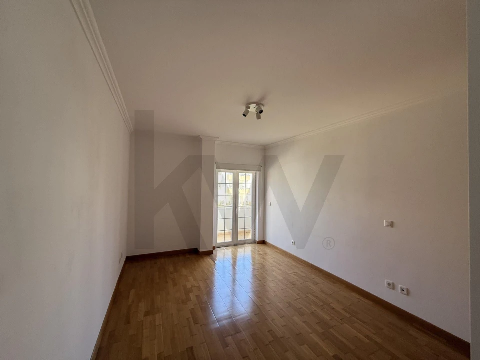 Apartamento T4 para Venda em Agualva e Mira-Sintra Foto 9