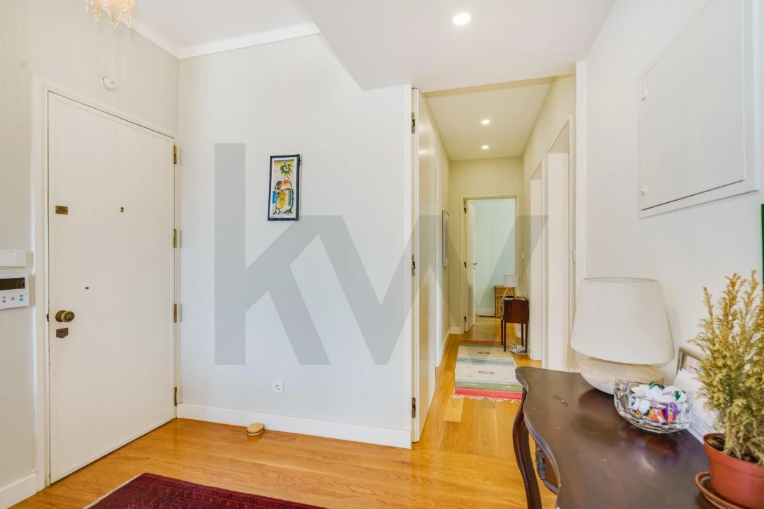 Apartamento T4 para Venda em São Domingos de Benfica Foto 12