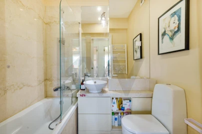 Apartamento T4 para Venda em São Domingos de Benfica