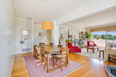 Apartamento T4 para Venda em São Domingos de Benfica