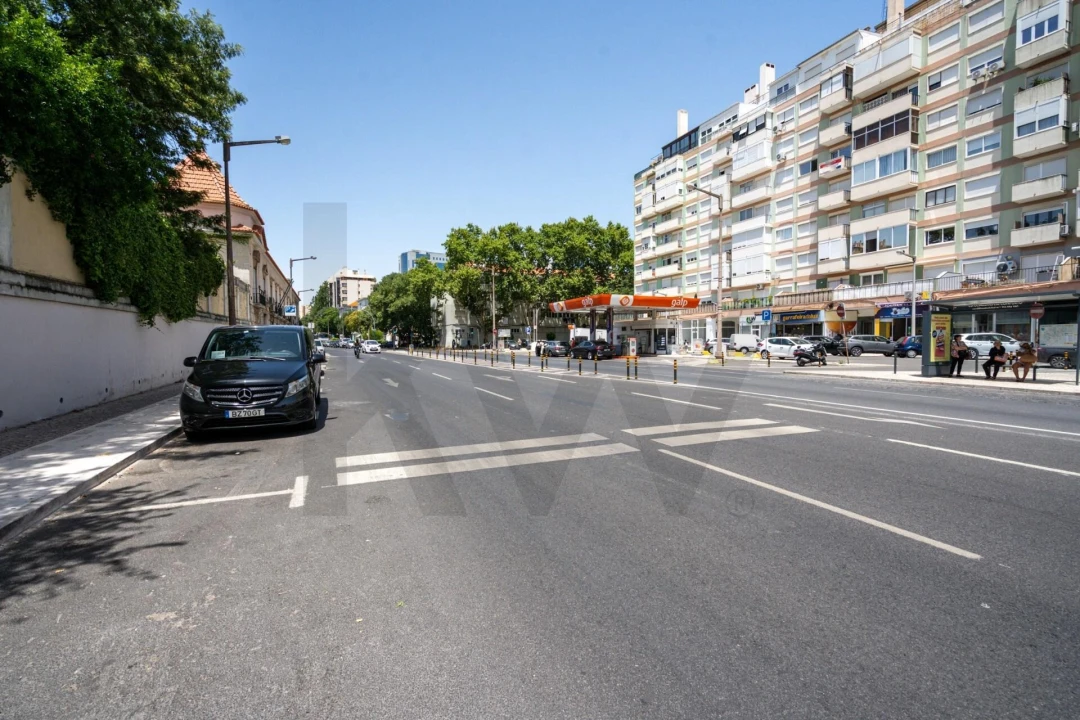 Apartamento T4 para Venda em São Domingos de Benfica Foto 28