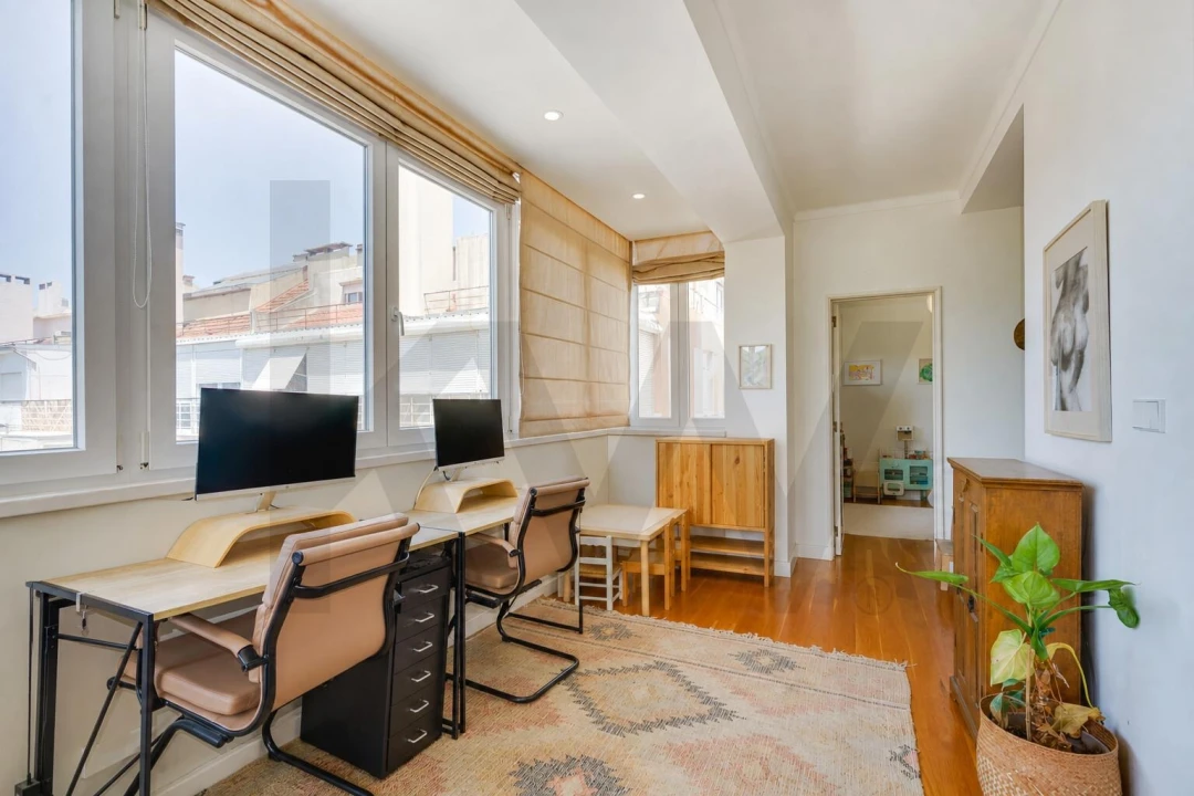 Apartamento T4 para Venda em São Domingos de Benfica Foto 11
