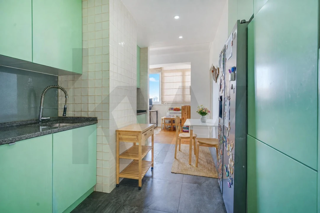 Apartamento T4 para Venda em São Domingos de Benfica Foto 25