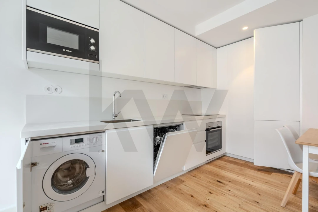 Apartamento T1 para Arrendamento em Algés, Linda-A-Velha e Cruz Quebrada-Dafundo Foto 8