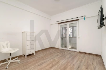 Apartamento T2 para Venda em Póvoa de Santo Adrião e Olival Basto
