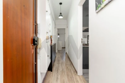 Apartamento T2 para Venda em Póvoa de Santo Adrião e Olival Basto