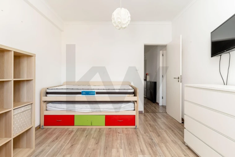 Apartamento T2 para Venda em Póvoa de Santo Adrião e Olival Basto Foto 5