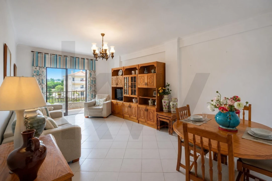 Apartamento T2 para Venda em Quarteira Foto 5