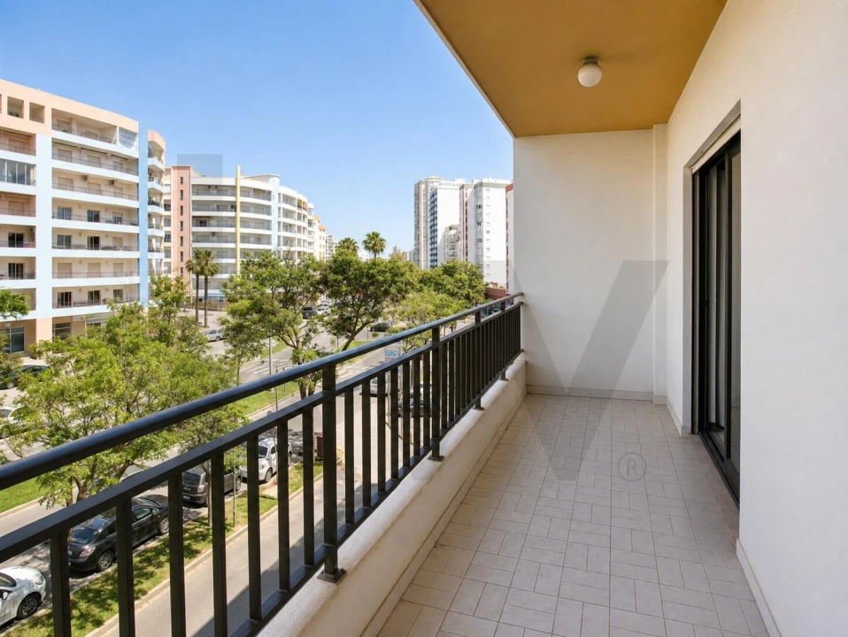 Apartamento T2 para Venda em Quarteira Foto 1