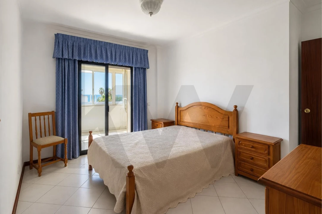 Apartamento T2 para Venda em Quarteira Foto 10
