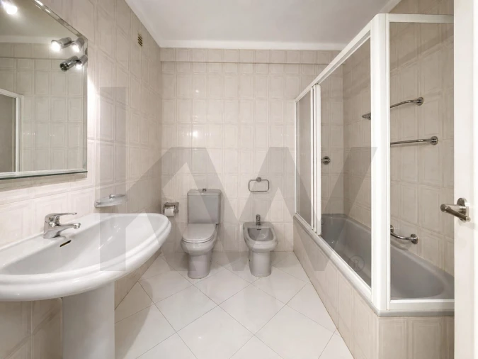 Apartamento T2 para Venda em Quarteira Foto 15