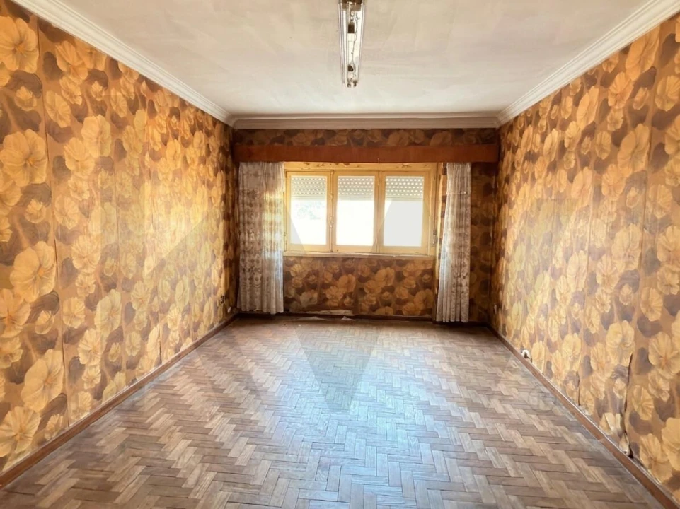 Apartamento T2 para Venda em Pontinha e Famões Foto 8