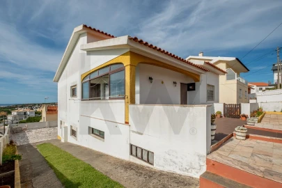 Moradia T3 para Venda em Santo Isidoro