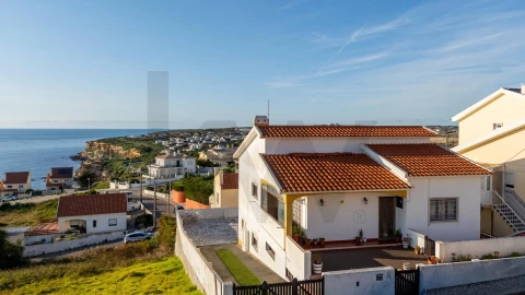 Moradia T3 para Venda em Santo Isidoro