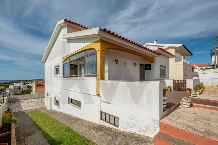 Moradia T3 para Venda em Santo Isidoro Foto 38