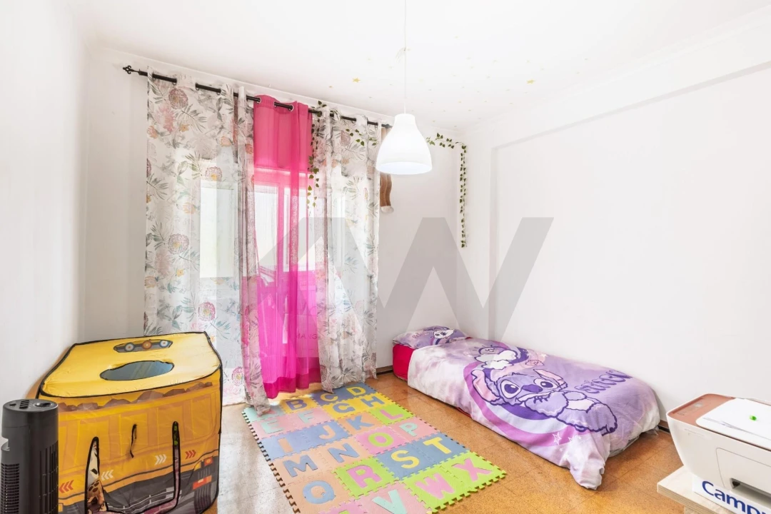 Apartamento T3 para Venda em Laranjeiro e Feijó Foto 8