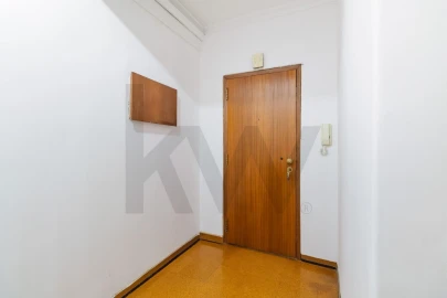 Apartamento T3 para Venda em Laranjeiro e Feijó
