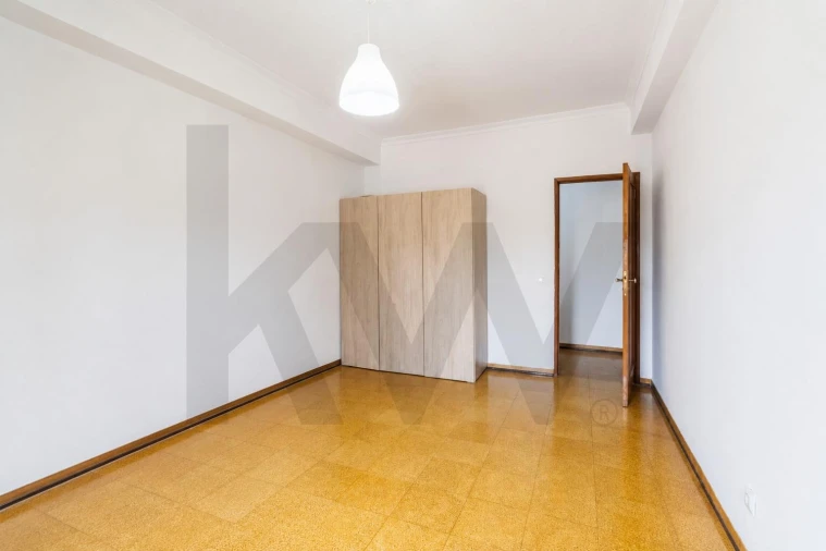 Apartamento T3 para Venda em Laranjeiro e Feijó Foto 9