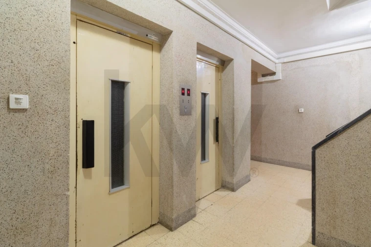 Apartamento T3 para Venda em Laranjeiro e Feijó Foto 21