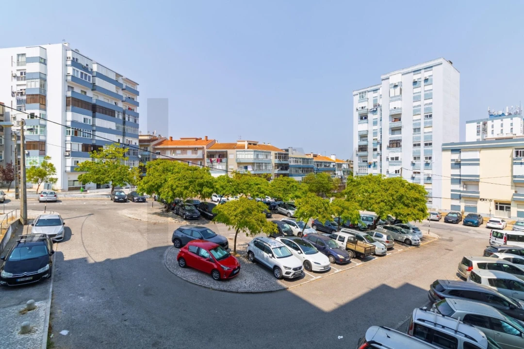 Apartamento T3 para Venda em Laranjeiro e Feijó Foto 25