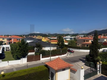 Apartamento T3 para Venda em São João das Lampas e Terrugem