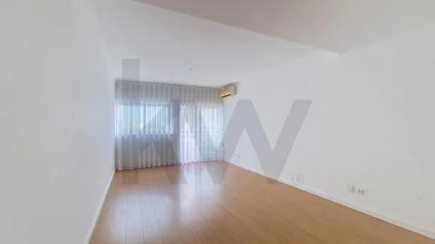 Apartamento T1 para Arrendamento em Olivais