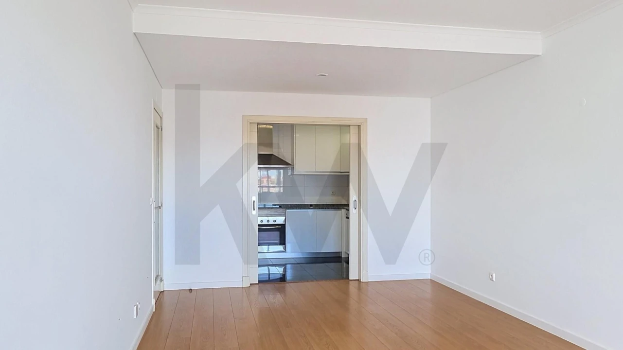 Apartamento T1 para Arrendamento em Olivais Foto 12