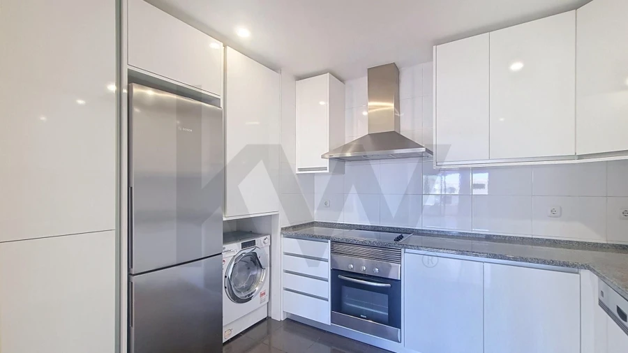Apartamento T1 para Arrendamento em Olivais Foto 14