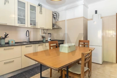 Apartamento T3 para Venda em Seixal, Arrentela e Aldeia de Paio Pires