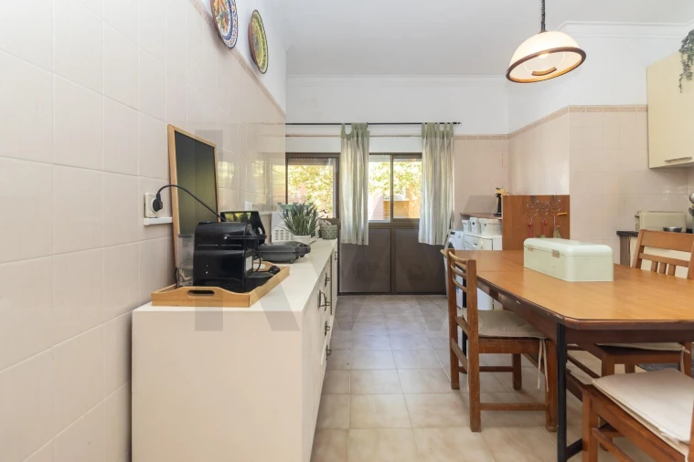 Apartamento T3 para Venda em Seixal, Arrentela e Aldeia de Paio Pires Foto 14