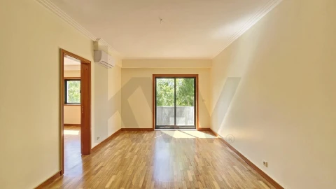 Apartamento T2 para Venda em Glória e Vera Cruz