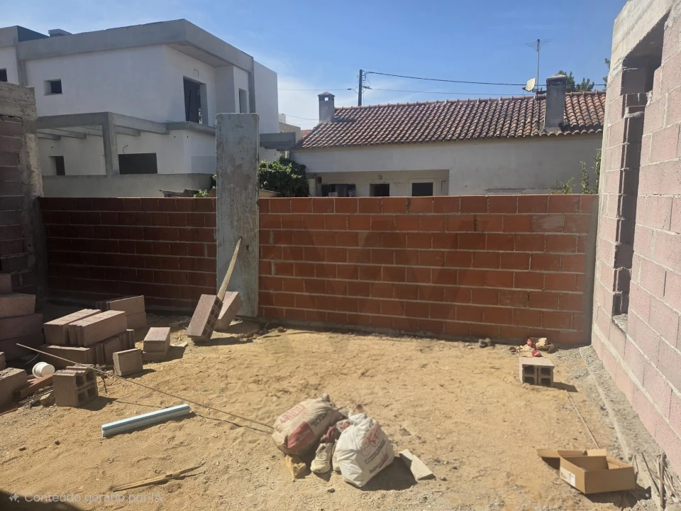 Moradia T3 para Venda em Fernao Ferro Foto 1