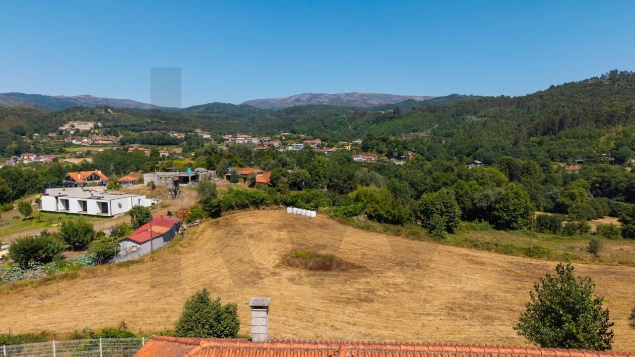 Terreno para Venda em Mosteiro Foto 17