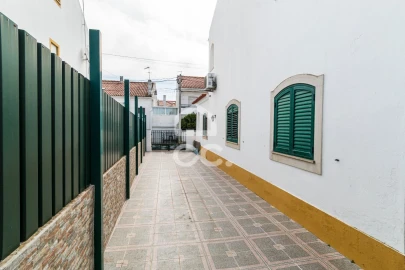 Moradia T4 para Venda em Malagueira e Horta das Figueiras