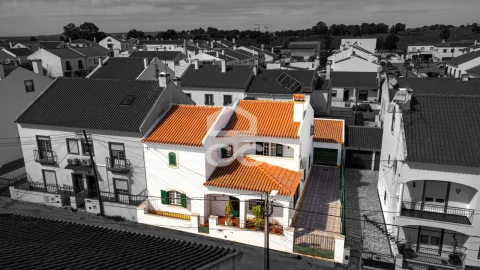 Moradia T4 para Venda em Malagueira e Horta das Figueiras