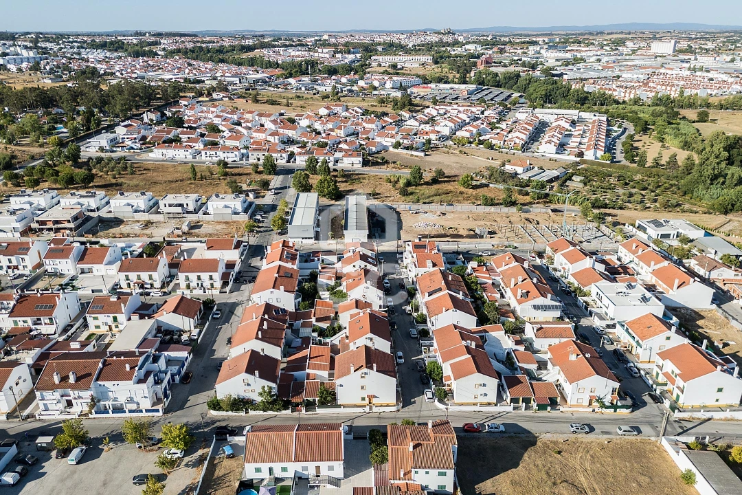 Moradia T4 para Venda em Malagueira e Horta das Figueiras Foto 39