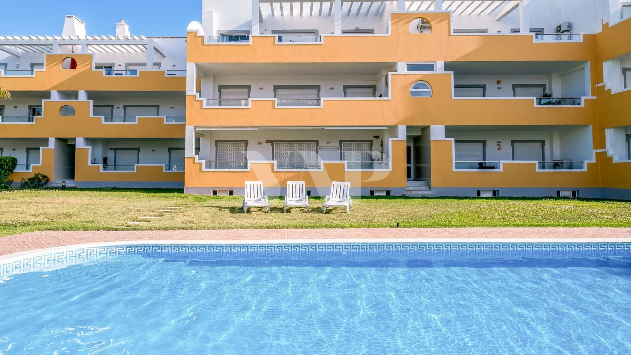 Apartamento T3 para Venda em Quarteira Foto 6