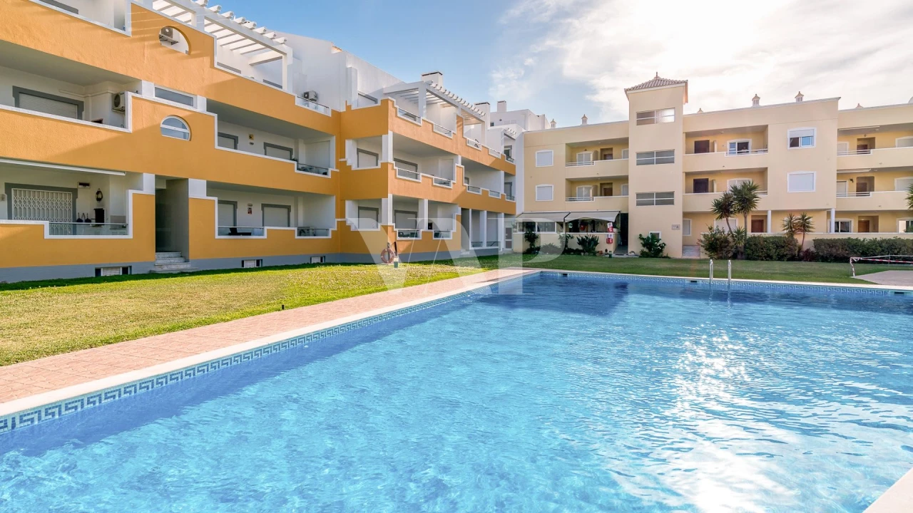 Apartamento T3 para Venda em Quarteira Foto 1