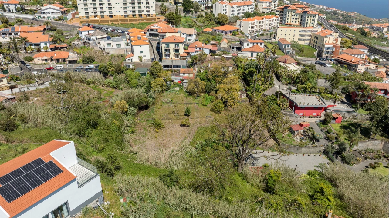 Quinta T2 para Venda em Caniço Foto 10