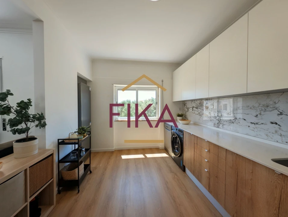 Apartamento T2 para Venda em Seixal, Arrentela e Aldeia de Paio Pires Foto 14