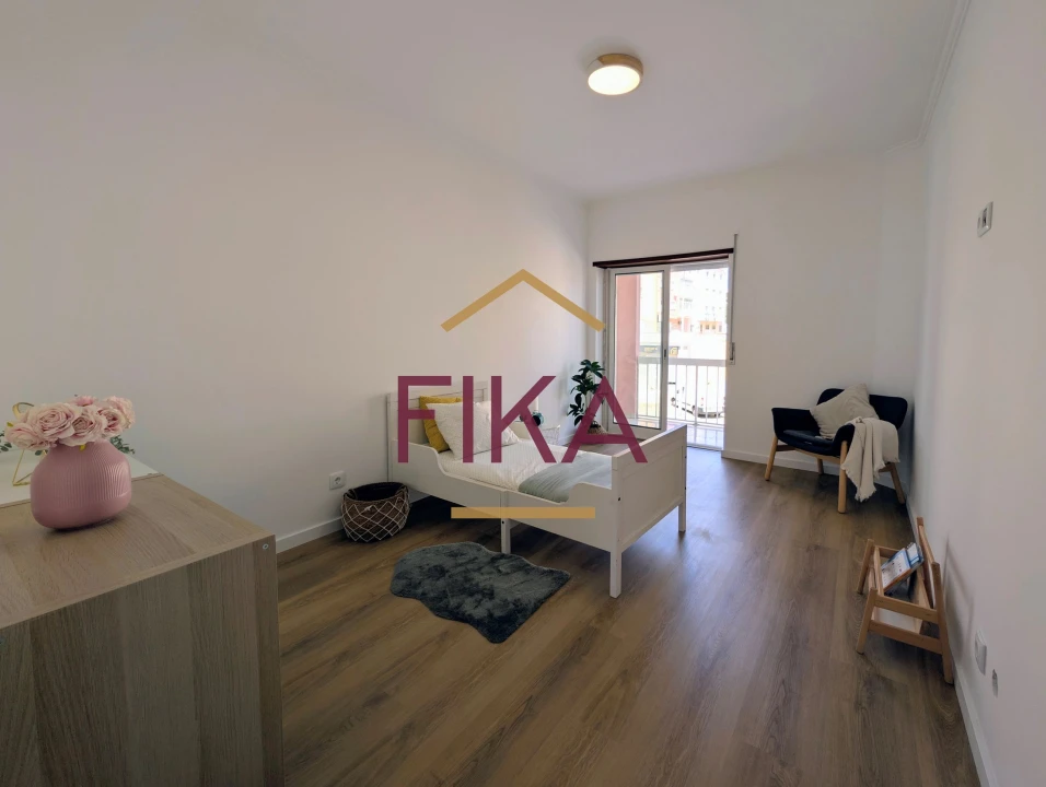 Apartamento T2 para Venda em Seixal, Arrentela e Aldeia de Paio Pires Foto 18